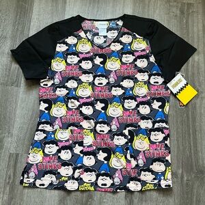 NWT Women’s Large Tooniforms Love Stinks Peanuts Scrub Top